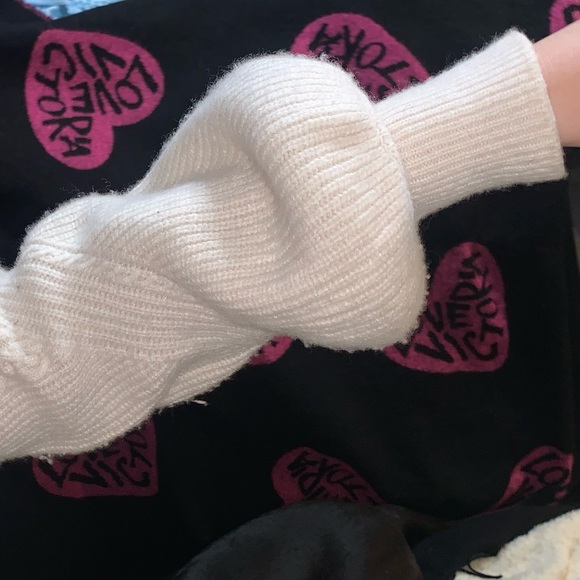 #10 Paige Wool Blend Crème Color Sweater - Picture 7 of 11